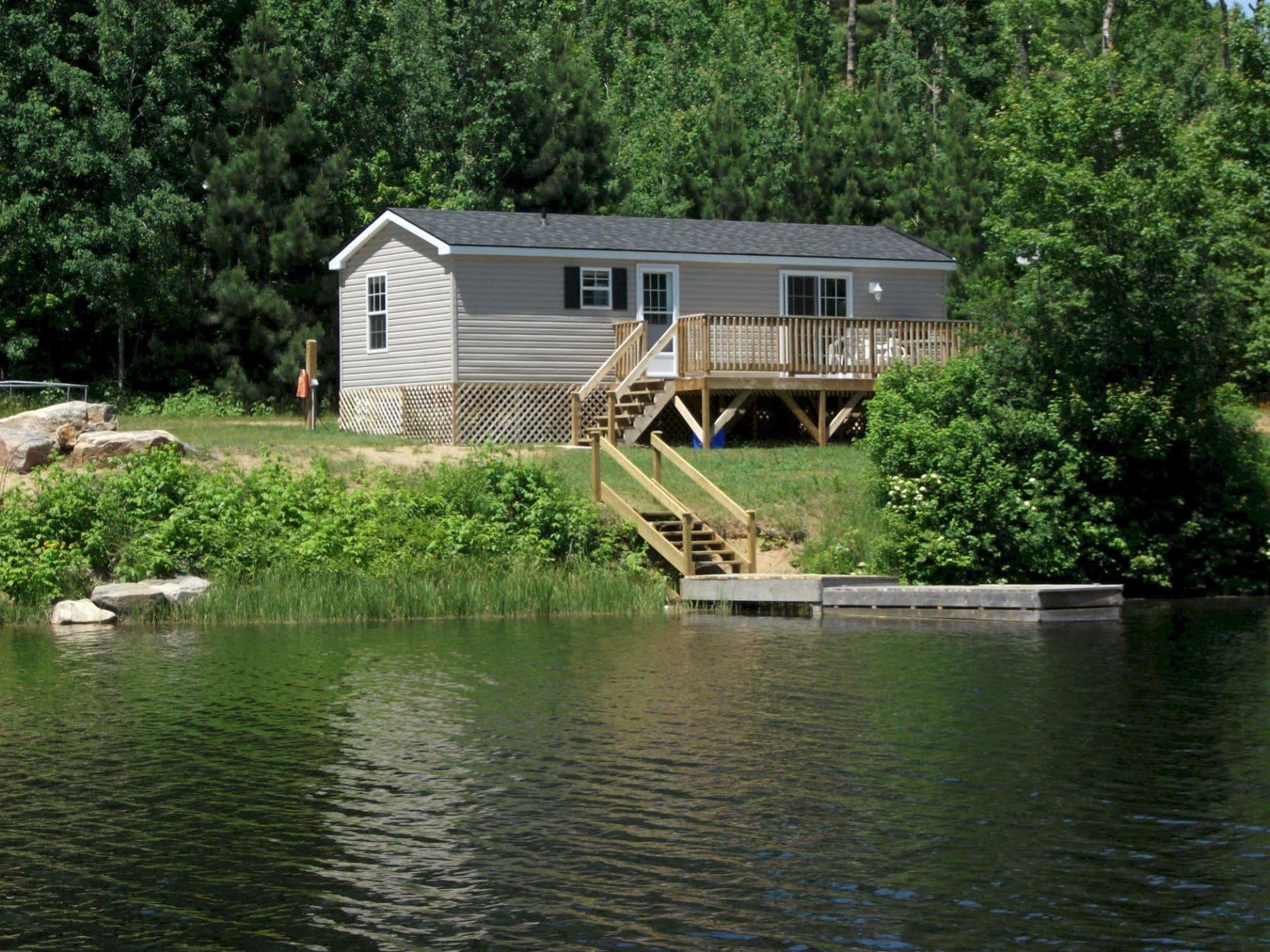 All Star Resort Madawaska Екстер'єр фото