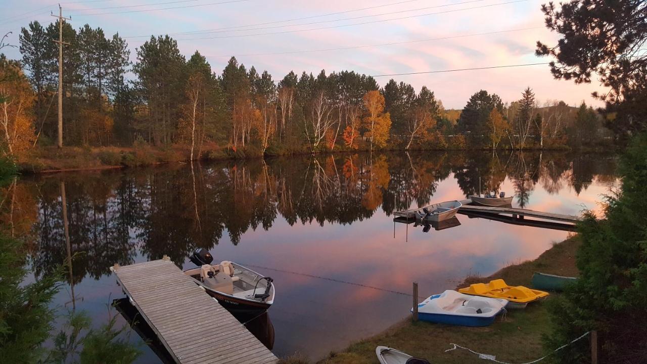 All Star Resort Madawaska Екстер'єр фото