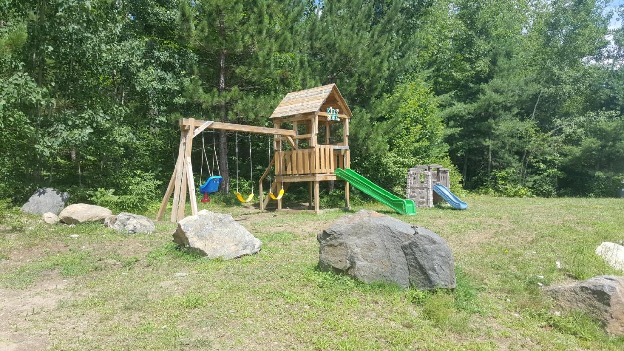 All Star Resort Madawaska Екстер'єр фото